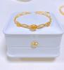 Pulsera de Aleación de Cobre Oro Arena con Baño de Oro Grueso, Retención de Color Duradera, Método Clásico Antiguo, Estilo Popular de Moda, con Flores a Ambos Lados