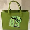 Bolsas Populares de Feltro Podem Ser Personalizadas com Logos para Trabalho e Escola, Bolsas Tote para o Dia a Dia, Lancheiras, Bolsas Térmicas, Bolsas de Ombro Tote