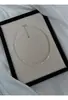 Collar de perlas de agua dulce barrocas de plata S925 con luz fuerte y roto, elegante cadena de clavícula irregular de celebridades de Internet para mujer