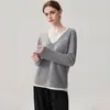 Outono/Inverno 2026 Novo Suéter Feminino de Cashmere com Decote V Color Block Fashion Slimming Falso Duas Peças Tricô Manga Longa Camada Base