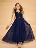Novo vestido de noite estilo europeu e americano, vestido de festa azul com lantejoulas para meninas, vestido longo de malha com lantejoulas azul marinho e decote V