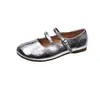 Versátiles Zapatos de ballet Mary Jane de correa única 2026, zapatos planos casuales deportivos para mujer con hebilla plateada, estilo nuevo