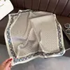 Pañuelo Cuadrado de Falso Seda con Estampado Paisley Retro 70cm Pañuelo de Seda Satinada con Estampado de Cebra Estampado de Castillo Accesorio para Traje Camisa Pañuelo