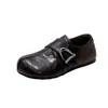 Zapatos de moda de estilo coreano con puntera dividida y hebillas metálicas, mocasines de cuero de suela plana, colección otoño 2026, zapatos slip-on de estilo británico