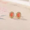 Pendientes Yilu de Plata de Ley S925 Chapados en Oro Ámbar Rojo Agua Rojo del Sur Moda Simples Elegantes Facetados Versátiles Joyería de Plata