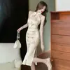 Vestido Cheongsam Modificado Floral Sexy de Estilo Joven para Uso Diario con Cintura Alta, Corte Ajustado, Efecto Adelgazante, Abertura y Diseño Bodycon para Mujeres