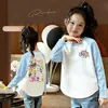 Camiseta Base para Niñas Estilo Coreano Nueva de Primavera y Otoño con Dobladillo Curvo, Camiseta de Manga Larga Color Bloque para Niños Mayores, Top de Moda Ajustado