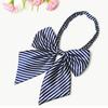Camisa de Estilo Coreano para Mujer con Cuello Florido Estilo Academia Británica Sin Corbata Lazo Azul y Negro Profesional para Banco Hotel Azafata
