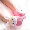 Meias de bebê 20 novas de primavera e verão acessórios de boneca boneca meias de barco infantis com antiderrapante dispensando meias de chão para bebês e crianças pequenas