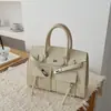 2026 Nuevo Bolso de Mano Mini con Bolsillos Dobles y Cierre de Hebilla con Patrón de Lichi con Correa Ancha Desmontable para Hombro Único Cruzado Bolso Pequeño para Viajes