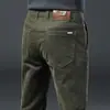 Pantalones de pana verde militar italianos para hombre, nueva colección primavera 2026, diseño de pierna recta, pantalones largos casual versátiles, estilo moderno