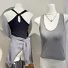 Moda de principios de otoño, nuevo top sin mangas de chica popular con espalda cruzada y almohadilla para el pecho integrada con proteína de seda, tela elástica, tirantes finos 5202