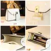 Popular Bolso de Mujer con Patrón de Cocodrilo Iridiscente, Nuevo Estilo 2026, Elegante, Piel Genuina, Bolso de Hombro Cruzado para Madres de Mediana Edad
