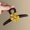 Pinza de garra grande versátil coreana para cabello grueso, pinza de tiburón para mujer, pasador elegante y moderno para recogidos