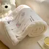 Terciopelo de Leche 2025 Nueva Manta Engrosada Manta de Terciopelo Coral Siesta de Oficina Cama Sofá Ropa de Cama Manta Pequeña