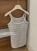 Camiseta sin mangas a rayas de talla grande 90 kg con doble tirante para mujer, camiseta básica de algodón con doble tirante fino y copas de sujetador incorporadas