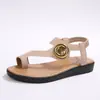 Sandalias de dedo plano Amazon en stock para mujer 2026 nuevo talla grande sandalias metálicas de playa sandalias romanas de verano