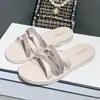 Gaomeilun Wooohu Novas Peças de Exterior de Verão para Mulheres Sandálias de Uma Tira Antiderrapantes Moda Praia com Diamantes Brilhantes
