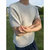 Camiseta masculina de verão fina e respirável, estilo old money branco, de tricô vazado, manga curta, gola redonda, estilo maduro, com toque de luxo