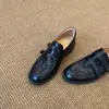 2026 Novo Modelo Velcro Estilo Britânico Versátil Feminino Slip-On Baixo Salto Couro Genuíno Respirável Mocassins