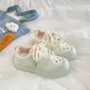 2026 Zapatos de Suela Gruesa con Expresiones de Dibujos Animados Lindos para Mujer Punta Redonda Cabeza Grande Zapatos Blancos Estilo Juvenil Estudiante Versátil Casual