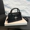Moda de Chica Caliente Bolso Cuadrado Pequeño de Estrella Cool Moda Femenina Línea Nueva Bolso de Mano Versátil de Alto Valor Exquisito Bolso Cruzado