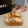 Chinelos Moda Eva Versátil com Solado Grosso Aumenta Altura Anel de Diamante Sandálias Casuais de Salto Alto com Solado Macio Novo Antiderrapante e Antiodor