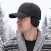 Gorra de béisbol para hombre de invierno nueva, con protección para las orejas, pico de pato, engrosada y cálida, gorro de algodón y lana, gorro para exteriores a prueba de frío