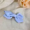 Pinza para el Cabello con Lazo de Color Cremoso Brillante Francés Satinada para Flequillo Lateral Rizado Nuevo 2025