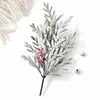 Galhos de pinheiro artificiais cobertos de neve de Natal, Ramo único de pinheiro nobre de Natal com bagas vermelhas artificiais, Decoração DIY para arranjo floral de casa
