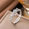 Anillo de Zirconia Micropavimentada Nuevo Transfronterizo Celebridad de Internet para Mujer, Anillo de Dedo Índice de Lujo Ligero de Moda de Gama Alta para Mujer con Apertura Ajustable