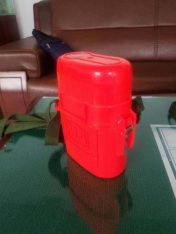 ZYX30隔绝式压缩氧自救器.jpg