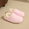 Chinelos de algodão impermeáveis de inverno, unissex, com suporte para o calcanhar, forro de fleece, espessados para aquecimento e solas antiderrapantes, adequados para uso interno e externo