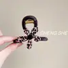 Pinza de Flor de Estampado de Leopardo de Gama Alta para Mujer 2025 Nuevo Pinza de Tiburón Grande Pinza para el Cabello Accesorio Único Elegante para el Cabello en la Parte Posterior de la Cabeza