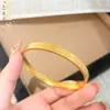 Estilo Joyería de Oro Arena, Pulsera Brillante de Paz y Buena Fortuna, Pulsera de Oro Rosa con Símbolo de Buena Fortuna, Mismo Color por Dentro y por Fuera