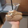 Novas Botas de Couro Plus para Meninas Outono/Inverno 2025, Sapatos Birkenstock Quentes para Crianças, Sapatos Casuais de Feijão com Solado Macio Antiderrapante para Meninos
