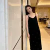 Vestido Negro de Terciopelo con Tirantes Estilo Chanel para Mujer, Elegante y de Socialité, Primavera 2026, Corte Holgado, Adelgazante, Vestido Largo Patchwork