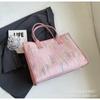 Bolsa Feminina Casual de Nicho Grande Capacidade 2026 Nova Moda Tendência Bolsa de Mão Versátil Bolsa Tote para o Dia a Dia