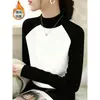 Camiseta de Manga Larga con Bloques de Color y Cuello Medio Alto para Mujer, Moda Primavera, Otoño e Invierno 2026, Gruesa y Cálida, Capa Base