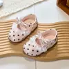 Zapatos de piel para niña para primavera y otoño, nuevos zapatos de lunares de princesa para niñas pequeñas, zapatos para gatear estilo coreano con lazo, zapatos de vestir