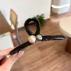 Presilha de garra elegante de strass e contas de tamanho grande, moderna e simples, presilha tubarão estilosa para penteados, acessório de cabelo de design nichado para mulheres