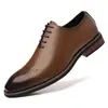 Zapatos de Piel para Hombre 2025 Talla Grande Transfronterizos Estilo Británico Versión Europea Punta Cuadrada Formal Oxford Gentleman Zapatos de Traje Modernos Dropshipping