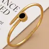 Pulseira de aço inoxidável, estilo ins europeu e americano vintage, pino de concha multicolorido em ouro maciço 18K feminino, pulseira popular versátil de titânio