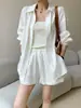 Conjunto Blanco de Dos Piezas para Mujer Principios de Otoño 2026 Camisa Superior Fina de Manga Larga Pantalones de Pierna Ancha de Cintura Alta