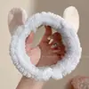 Diadema divertida estilo coreano de dibujos animados para mujer, con diseño de peluche, perfecta para usar al aplicar mascarillas faciales o lavarse la cara, y también adecuada para crear un peinado de coleta alta.