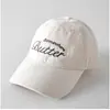 Gorra de Béisbol de Color Sólido Bordada con Letras de Parte Superior Suave a la Moda para Hombres y Mujeres, Simple Casual Versátil para Viajes Sombrero de Sol para Exteriores