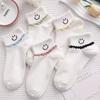 Meias femininas finas e respiráveis de verão Cachecol da moda estilo coreano Smiley Cartoon Cute All-match Boca rasa Meias brancas de cano baixo
