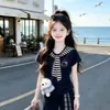 Conjunto de Verano de Dibujos Animados 2026 Dulce Lindo Gato KT Camiseta de Manga Corta Informal Pantalones de Pierna Ancha con Parches a Cuadros Conjunto de Dos Piezas