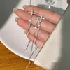 Pendientes de borla de estrella irregular y ear cuffs para mujer, diseño de nicho estilo ins, pendientes de moda y elegantes, accesorios al por mayor
