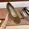 Zapatos de tacón bajo retro, bailarinas versátiles de punta fina estilo francés con lazo, diseño de lunares, nuevo estilo con tacón oculto, 2026, altura de tacón de 3 cm, adecuados para ir al trabajo